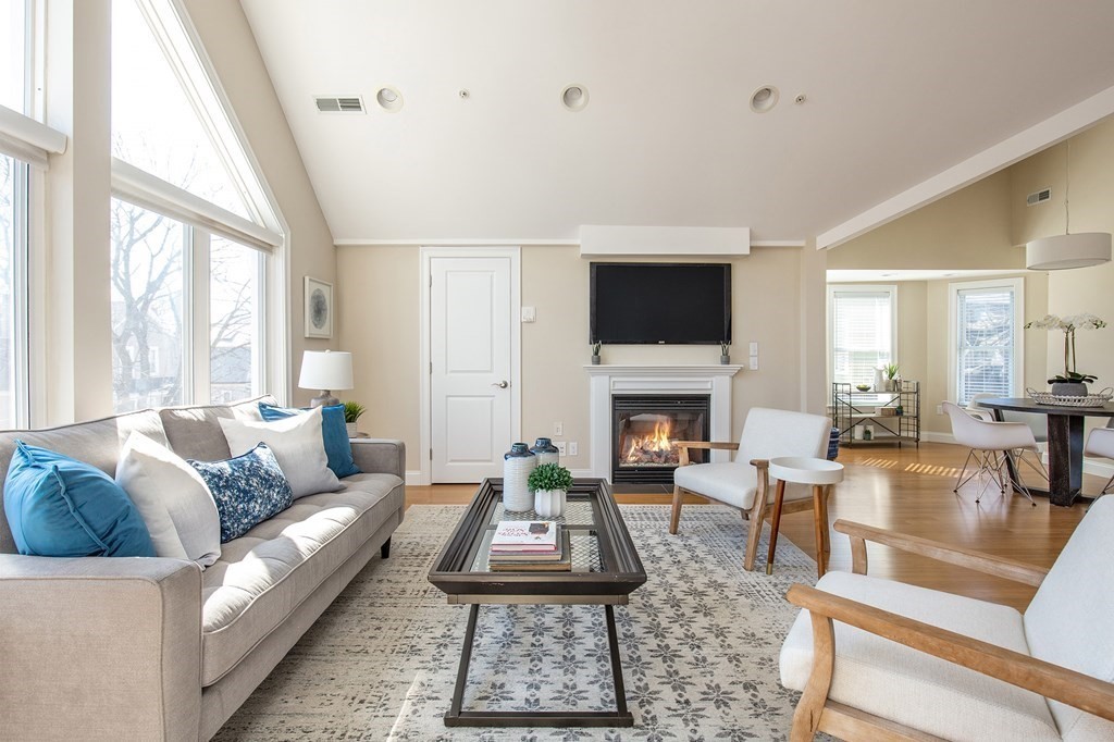82 Pearson Avenue, Unit 3 Somerville, MA 02144 - Photo 2 of 12