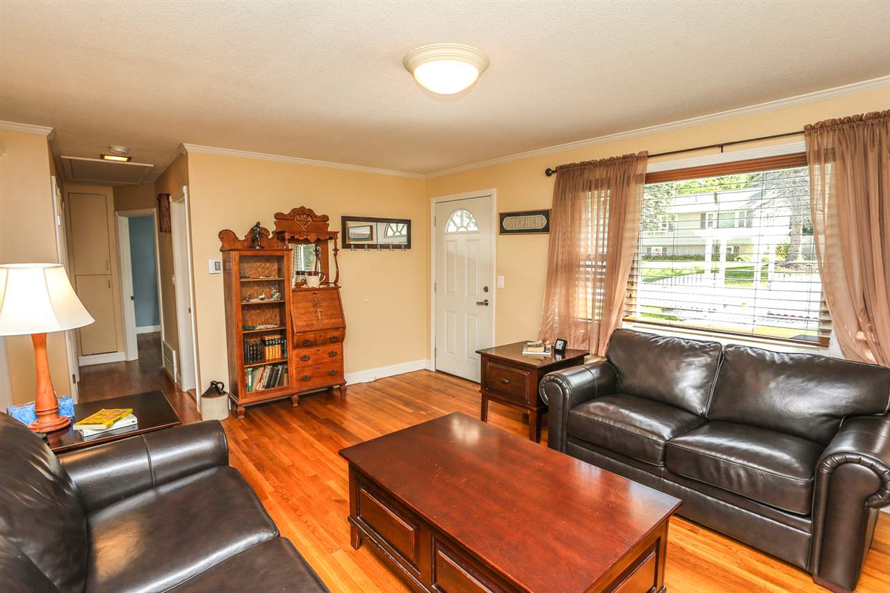 2 Edgewood Street Derry, NH 03038 - Photo 9 of 40 Gallery Image 9