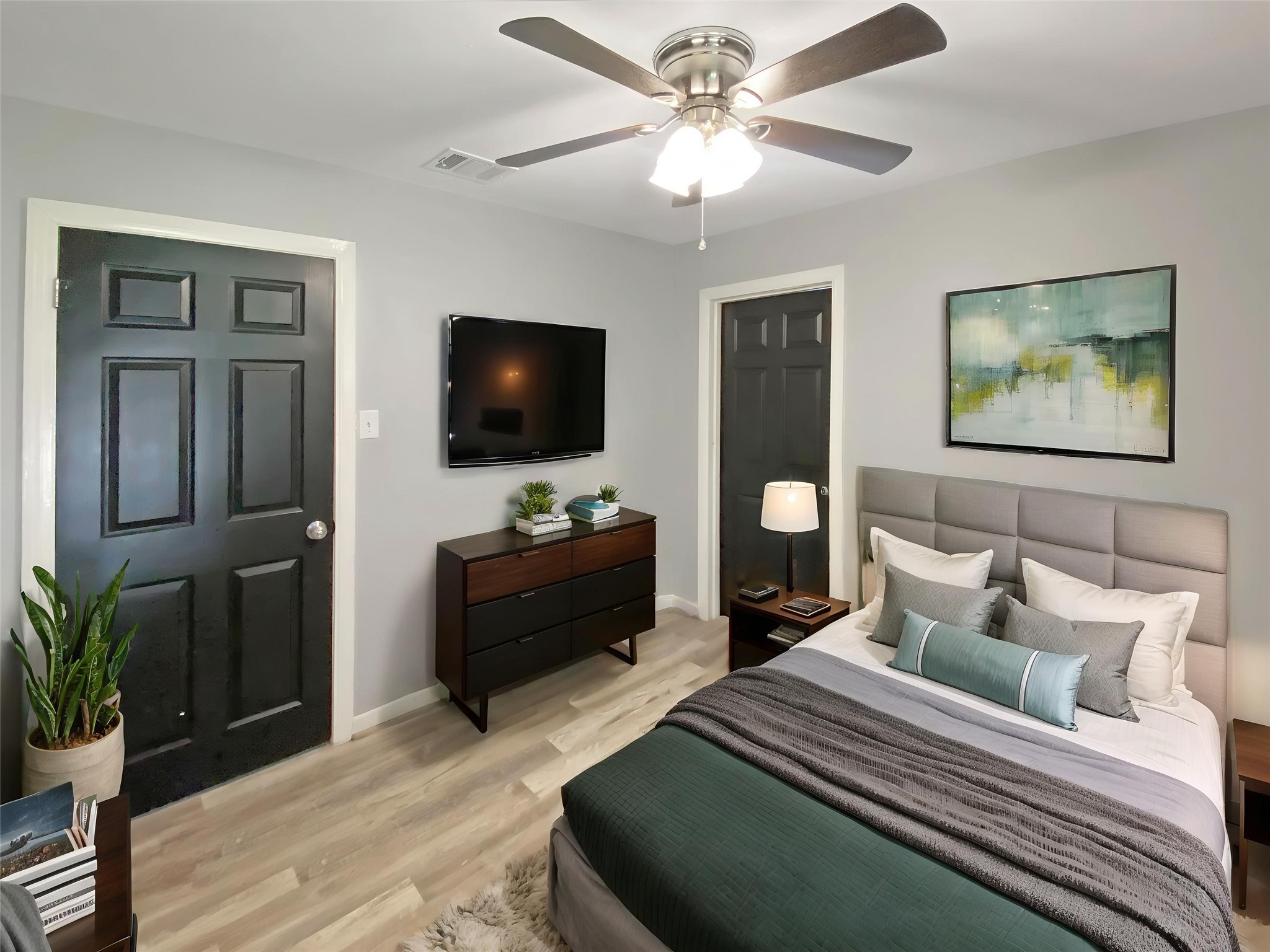 506 Azalea Drive La Marque, TX 77568 - Photo 4 of 18 Virtual Staged