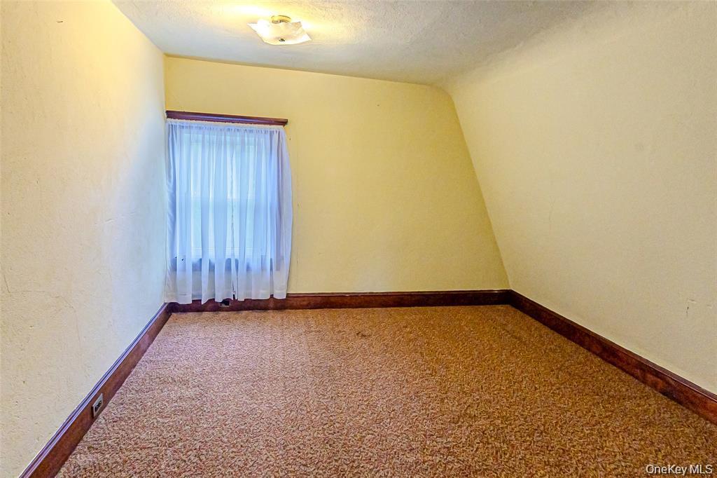 630 New Suffolk Road Cutchogue, NY 11935 - Photo 30 of 33