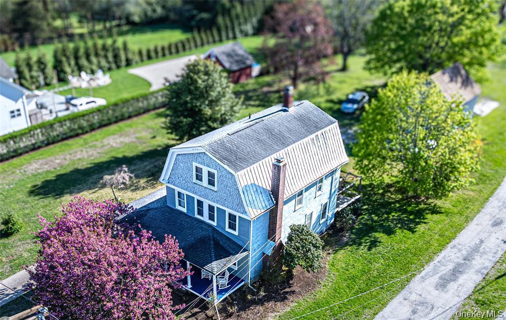 630 New Suffolk Road Cutchogue, NY 11935 - Photo 3 of 33
