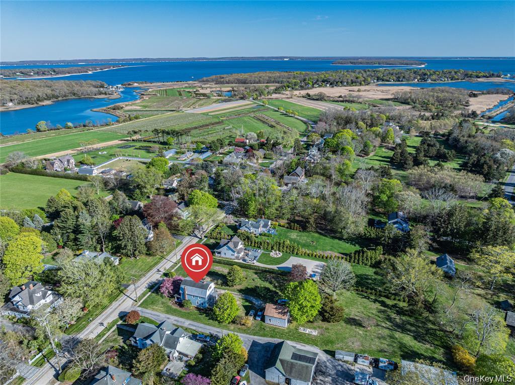 630 New Suffolk Road Cutchogue, NY 11935 - Photo 6 of 33