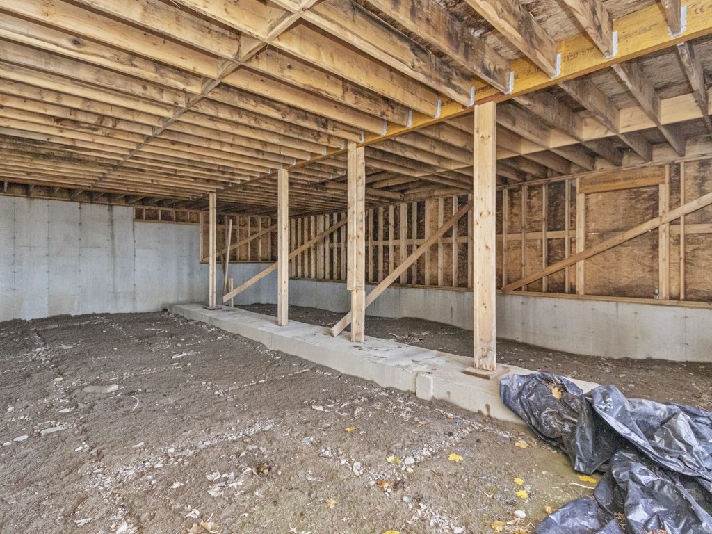 90 Addington Road, Unit 2 Brookline, MA 02445 - Photo 36 of 41 a view of an empty room