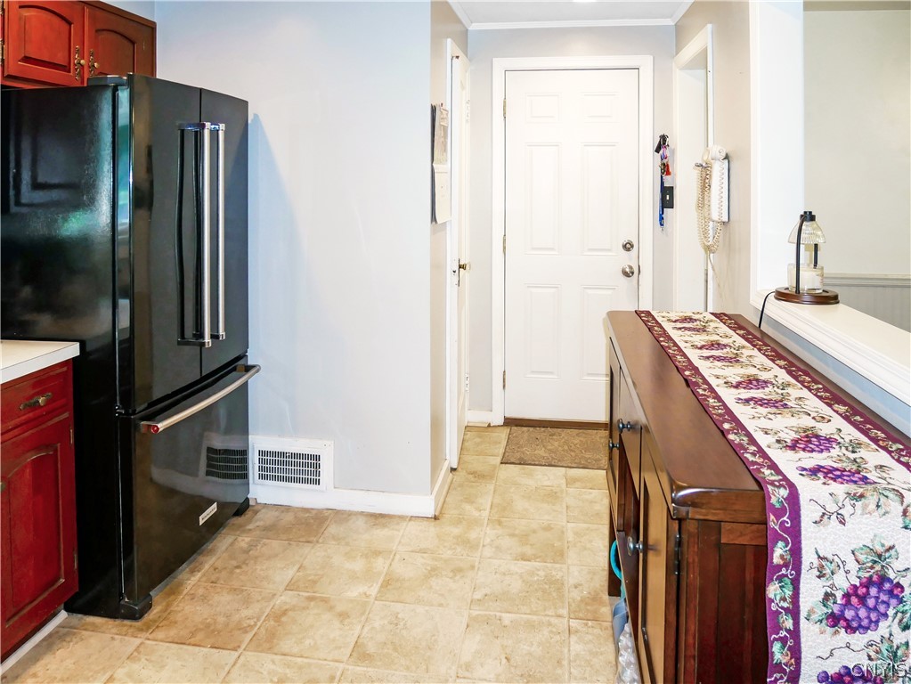 5735 Walker Road Deerfield, NY 13502 - Photo 12 of 31 Gallery Image 12