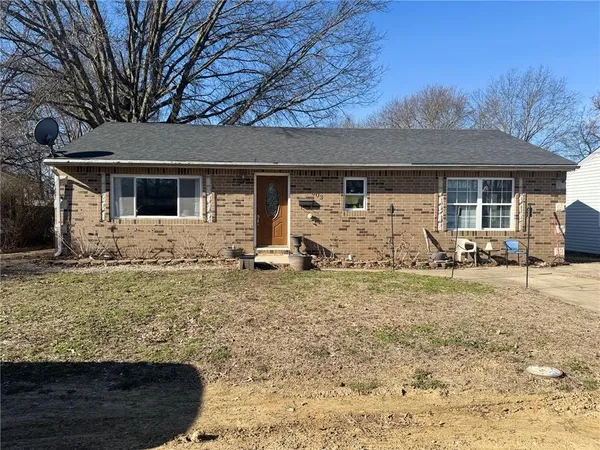 $155,000 | 603 West Florence Street, Windsor, MO 65360