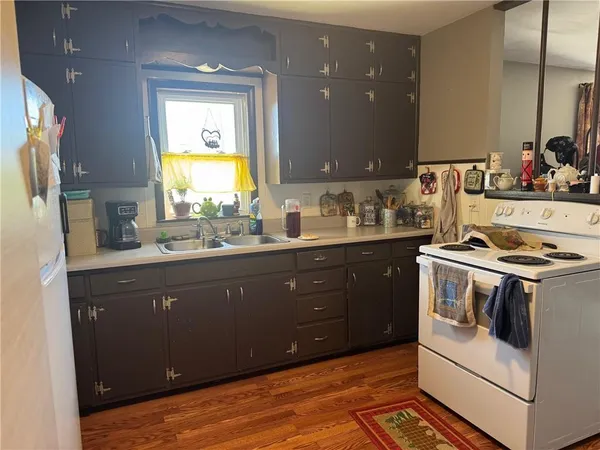 $155,000 | 603 West Florence Street, Windsor, MO 65360
