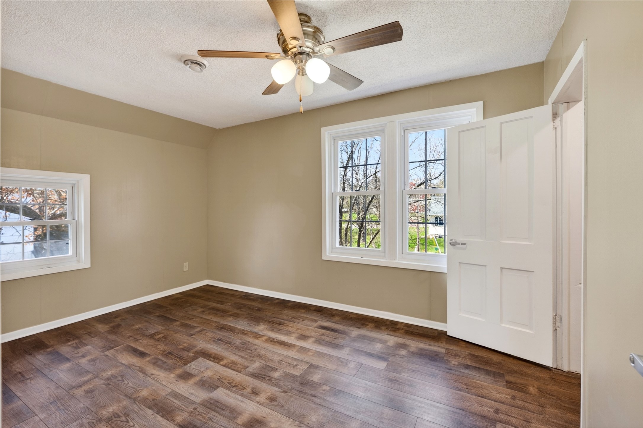 816 North Summit Street Spooner, WI 54801 - Photo 20 of 35