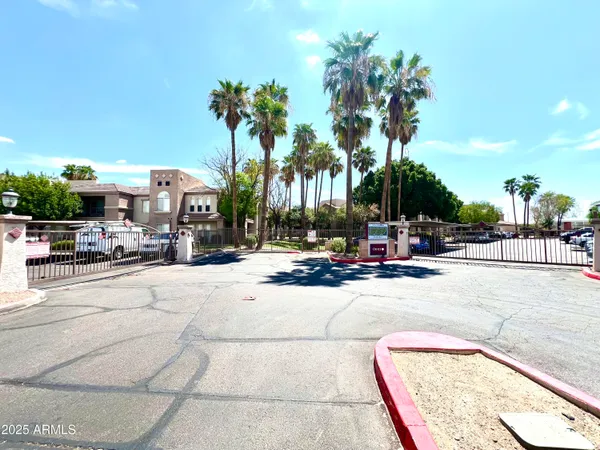 $264,000 | 17017 North 12th Street, Unit 1080, Phoenix, AZ 85022