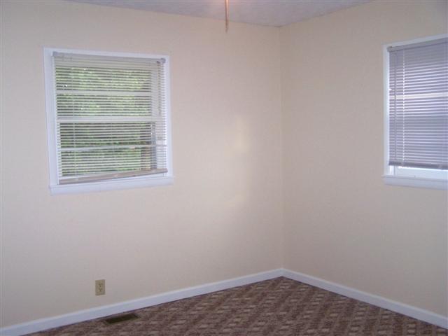 185 Stevenson Circle Tennessee Ridge, TN 37178 - Photo 5 of 9 Gallery Image 5
