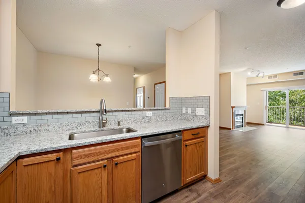 $269,900 | 12727 College View Drive, Unit 203, Eden Prairie, MN 55347