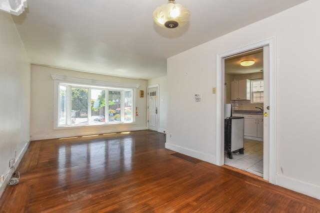 374 Rio Verde Street Daly City, CA 94014 - Photo 3 of 22 Gallery Image 3