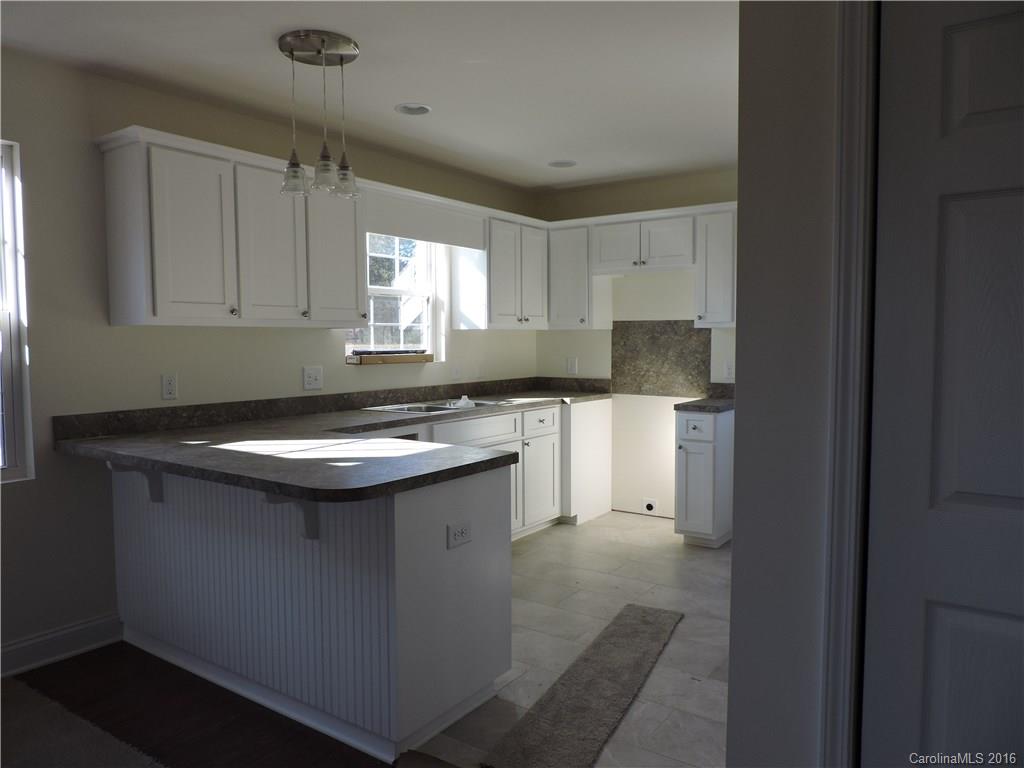 874 Austin Road, Unit 3 New London, NC 28127 - Photo 4 of 10 Gallery Image 4