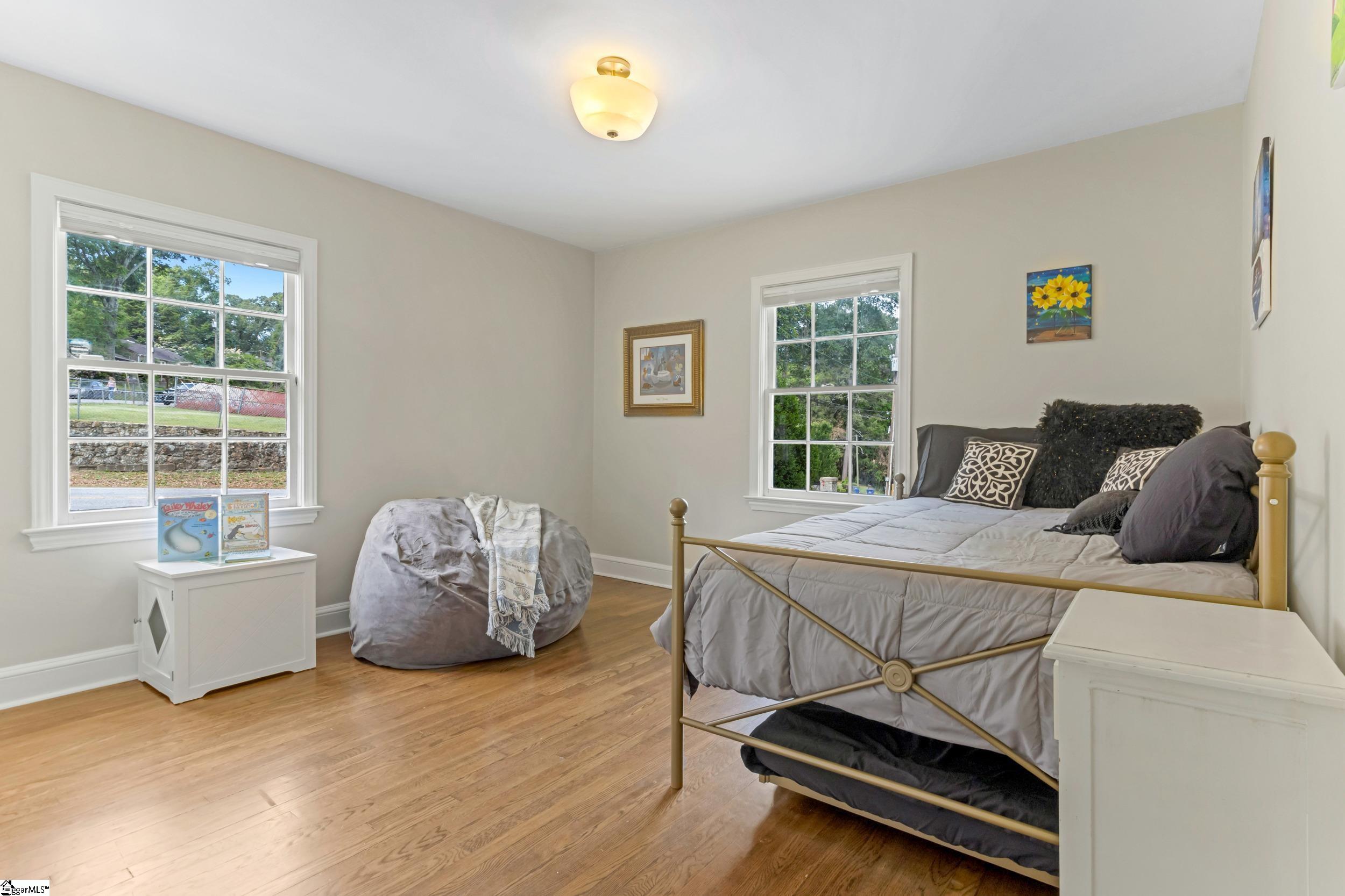 137 Cleveirvine Avenue Greenville, SC 29607 - Photo 23 of 41