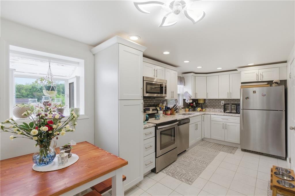 390 Roosevelt Avenue McKees Rocks, PA 15136 - Photo 10 of 34 Gallery Image 10