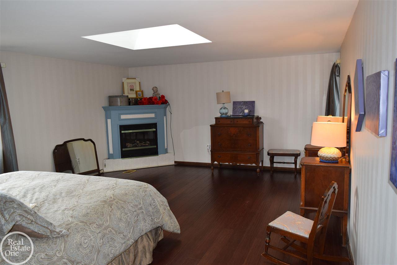 184 Kerby Road Grosse Pointe Farms, MI 48236 - Photo 23 of 35