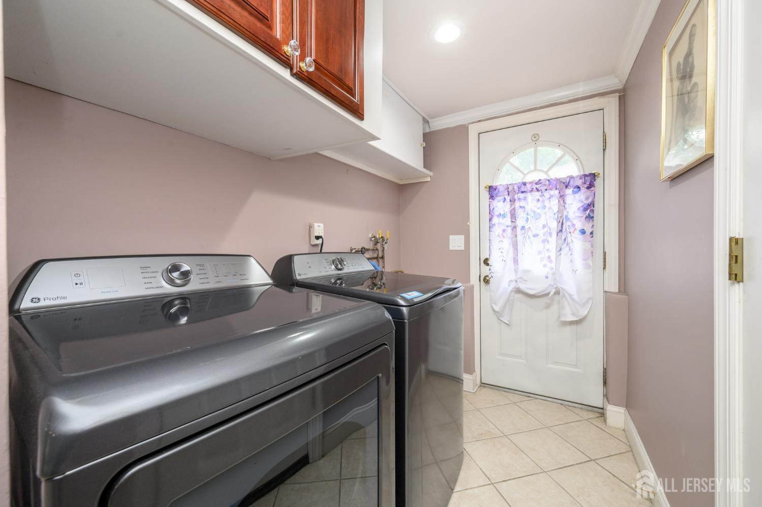 317 Libourel Road South Plainfield, NJ 07080 - Photo 16 of 40