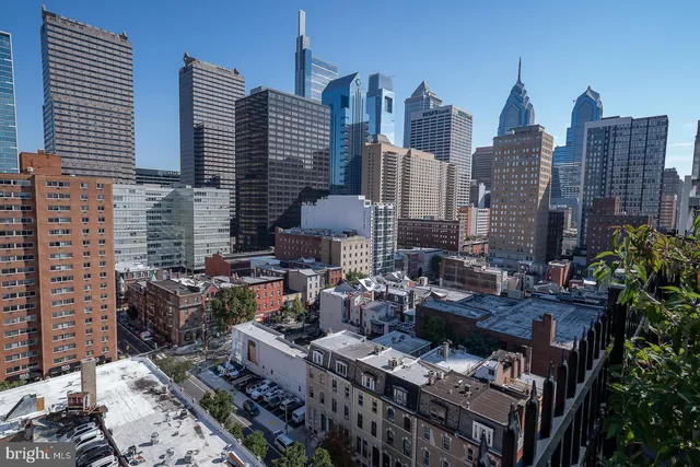 a picture of city view