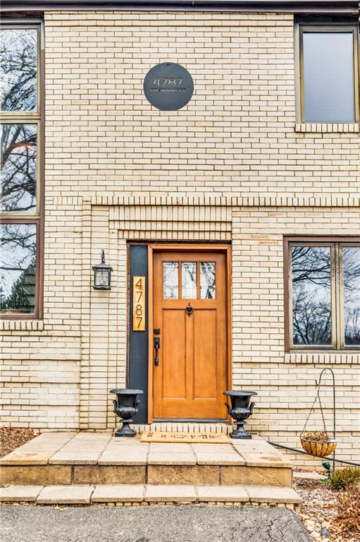 4787 Baldwin Manor Road Pittsburgh, PA 15227 - Photo 2 of 25 Gallery Image 2