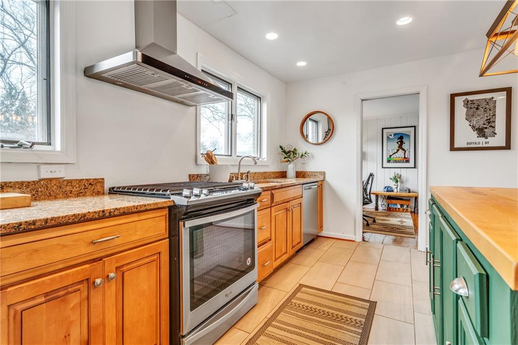 4787 Baldwin Manor Road Pittsburgh, PA 15227 - Photo 8 of 25 Gallery Image 8