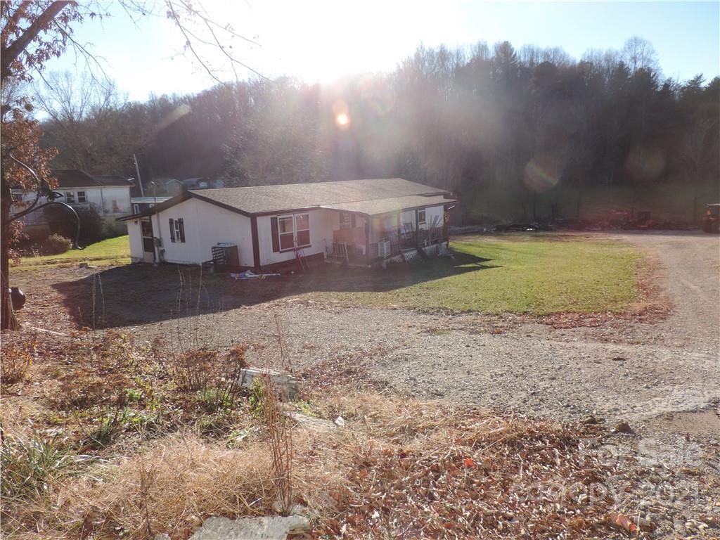 624 Coffee Branch Road Canton, NC 28716 - Photo 13 of 17