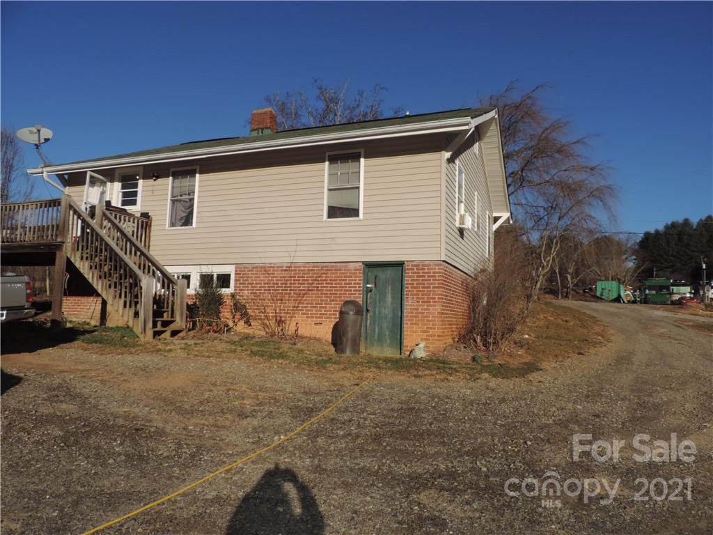 624 Coffee Branch Road Canton, NC 28716 - Photo 9 of 17