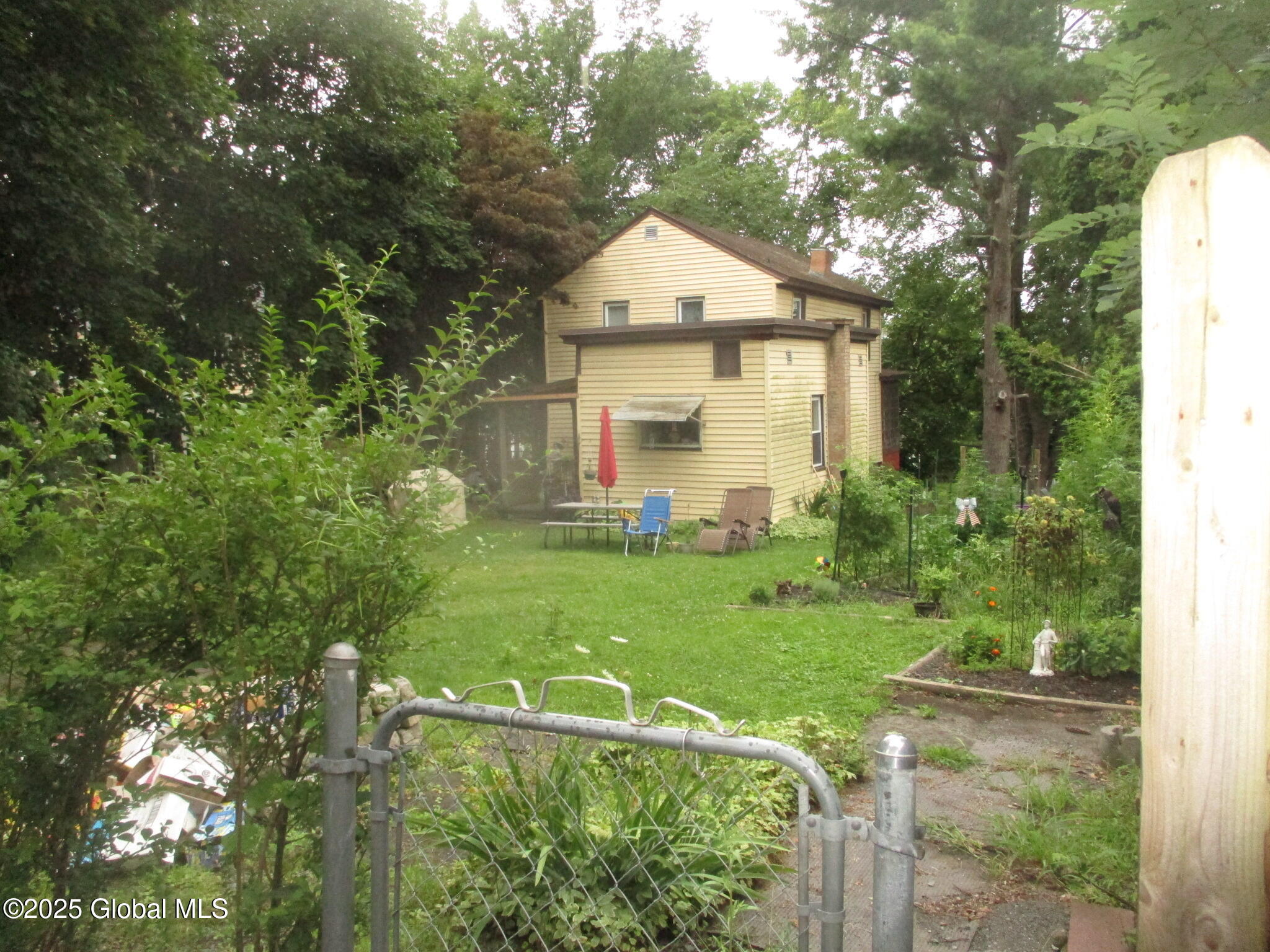 338 East Street Rensselaer, NY 12144 - Photo 6 of 6 IMG_9530