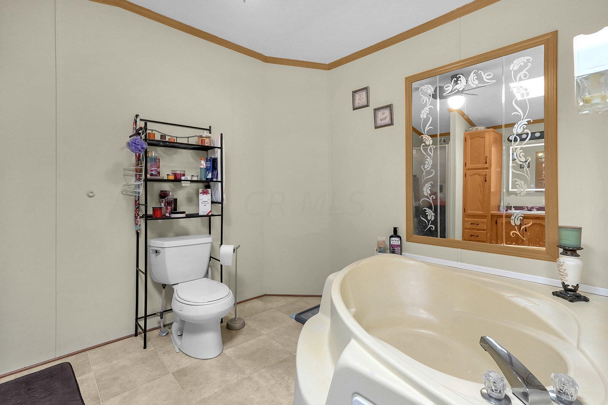 348 Petersburg Road Columbus, OH 43207 - Photo 16 of 26 1000054287