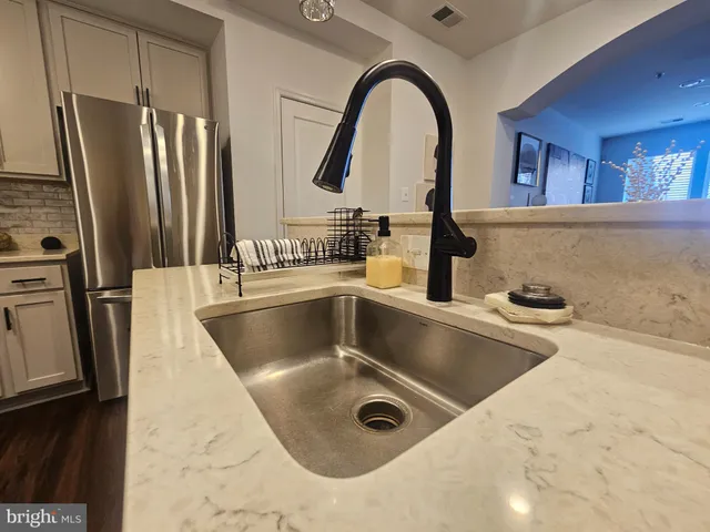 a close view of sink and tap