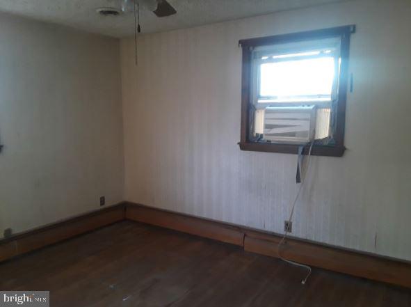 2010 Golupski Road Baltimore, MD 21221 - Photo 5 of 7
