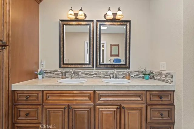 $699,900 | 74300 Velardo Drive, Palm Desert, CA 92260