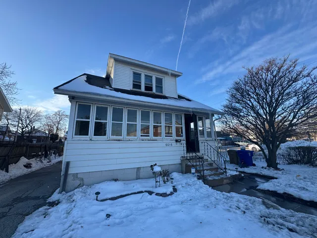 $129,900 | 6016 30th Avenue, Kenosha, WI 53142