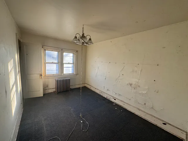 $127,900 | 6016 30th Avenue, Kenosha, WI 53142