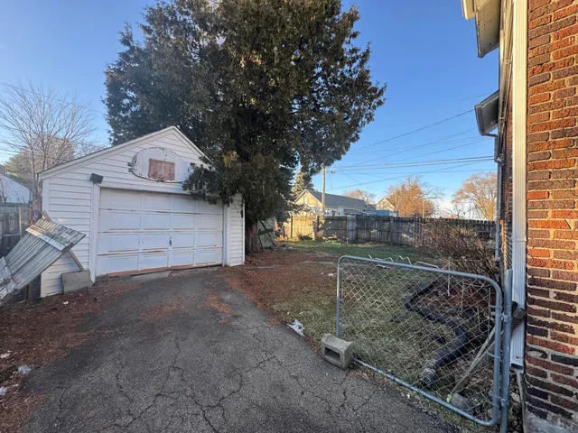 $127,900 | 6016 30th Avenue, Kenosha, WI 53142