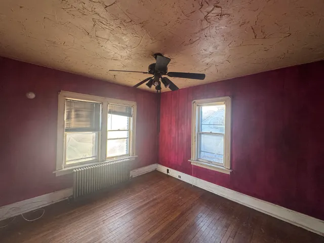 $127,900 | 6016 30th Avenue, Kenosha, WI 53142