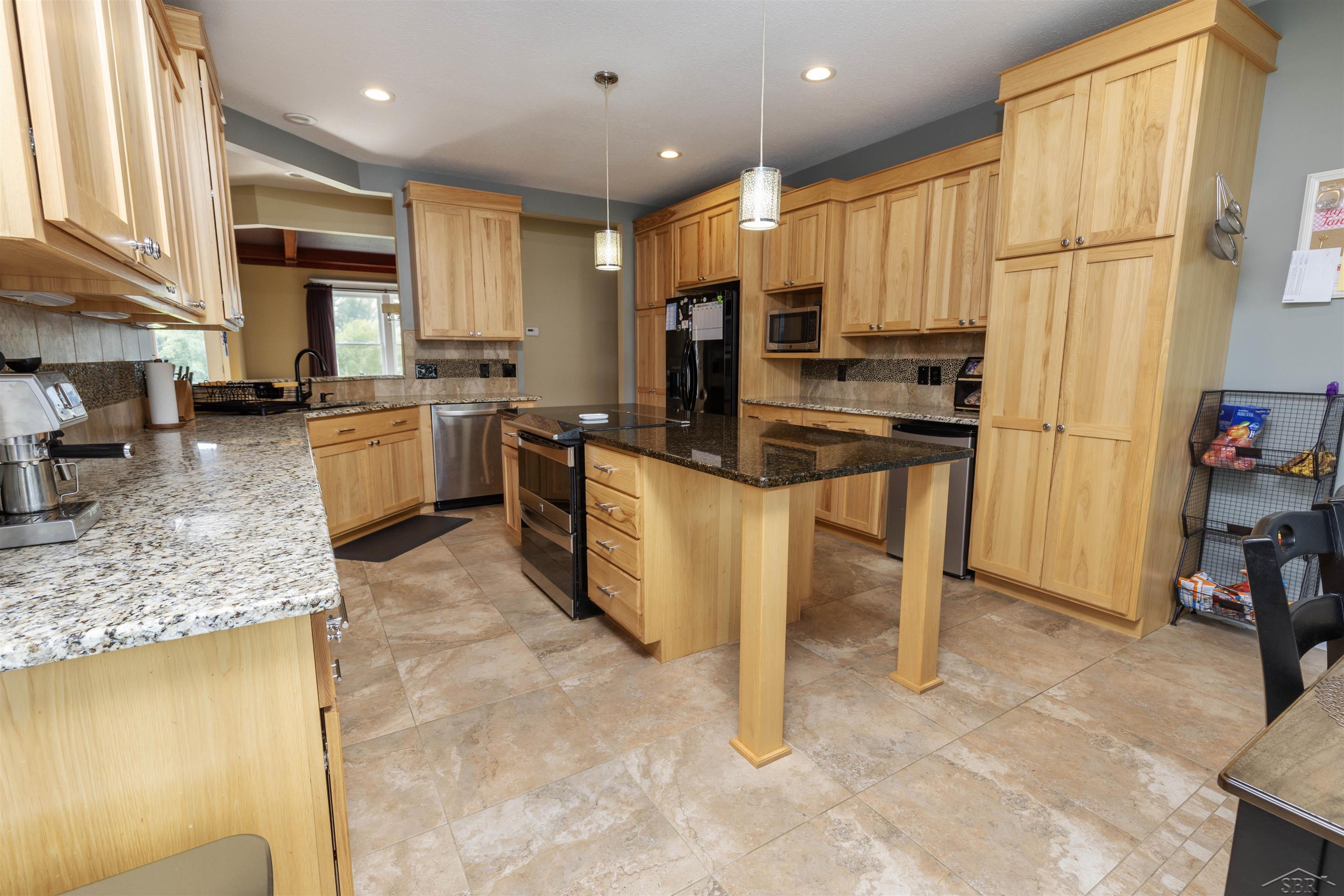 8295 Summer Ridge Court Freeland, MI 48623 - Photo 19 of 59 50152920-47922d13-fe86-4026-b7bb-b06defcb5669.JPG