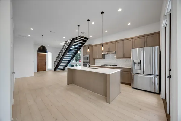 $899,900 | 3308 Cantwell Lane, Austin, TX 78746