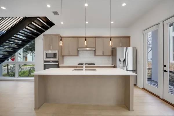 $899,900 | 3308 Cantwell Lane, Austin, TX 78746