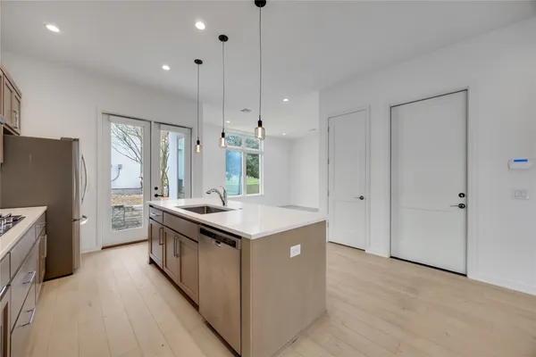 $899,900 | 3308 Cantwell Lane, Austin, TX 78746