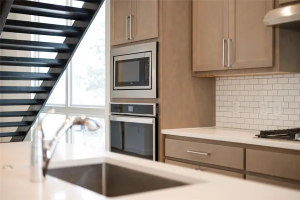 $899,900 | 3308 Cantwell Lane, Austin, TX 78746