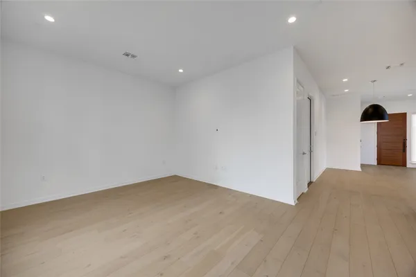 $899,900 | 3308 Cantwell Lane, Austin, TX 78746