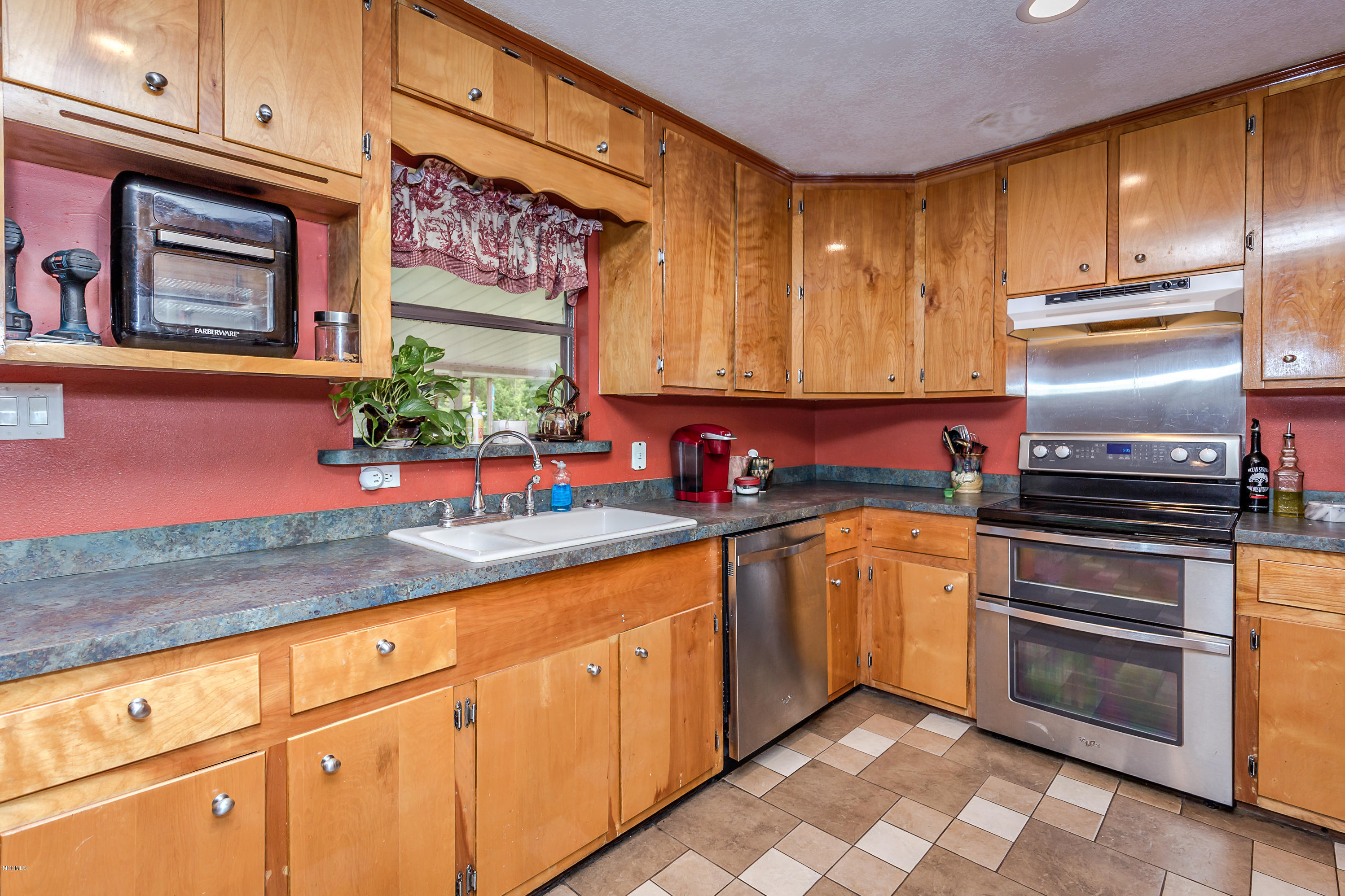 3523 Old Shell Landing Road Ocean Springs, MS 39564 - Photo 8 of 63 _MG_3243