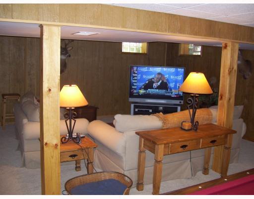 203 Laurel Way Spring Church, PA 15686 - Photo 13 of 14 Den/Family/Great Room.