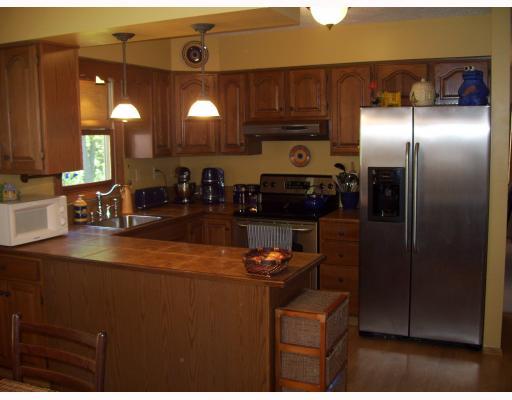203 Laurel Way Spring Church, PA 15686 - Photo 6 of 14 Kitchen.