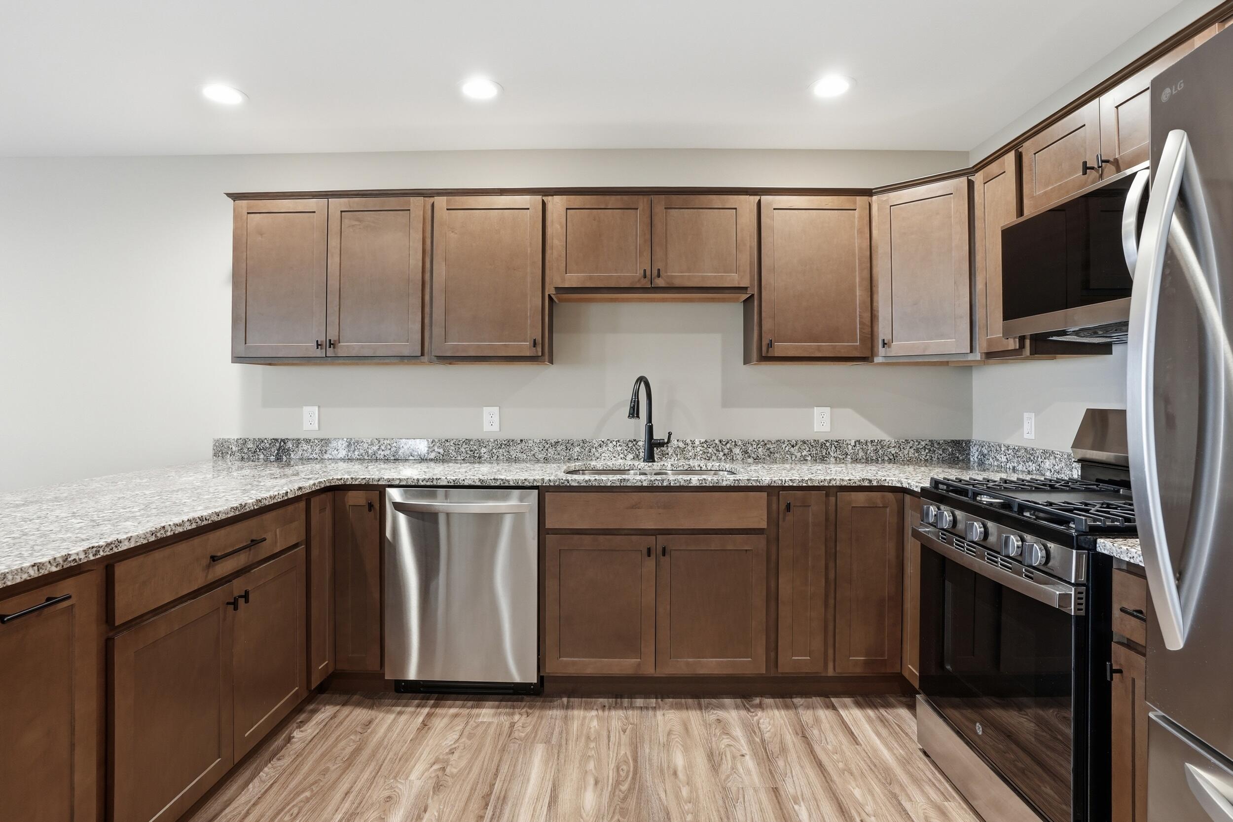 821 9th Street Southwest, Unit 9A Demotte, IN 46310 - Photo 10 of 18 2500x1666