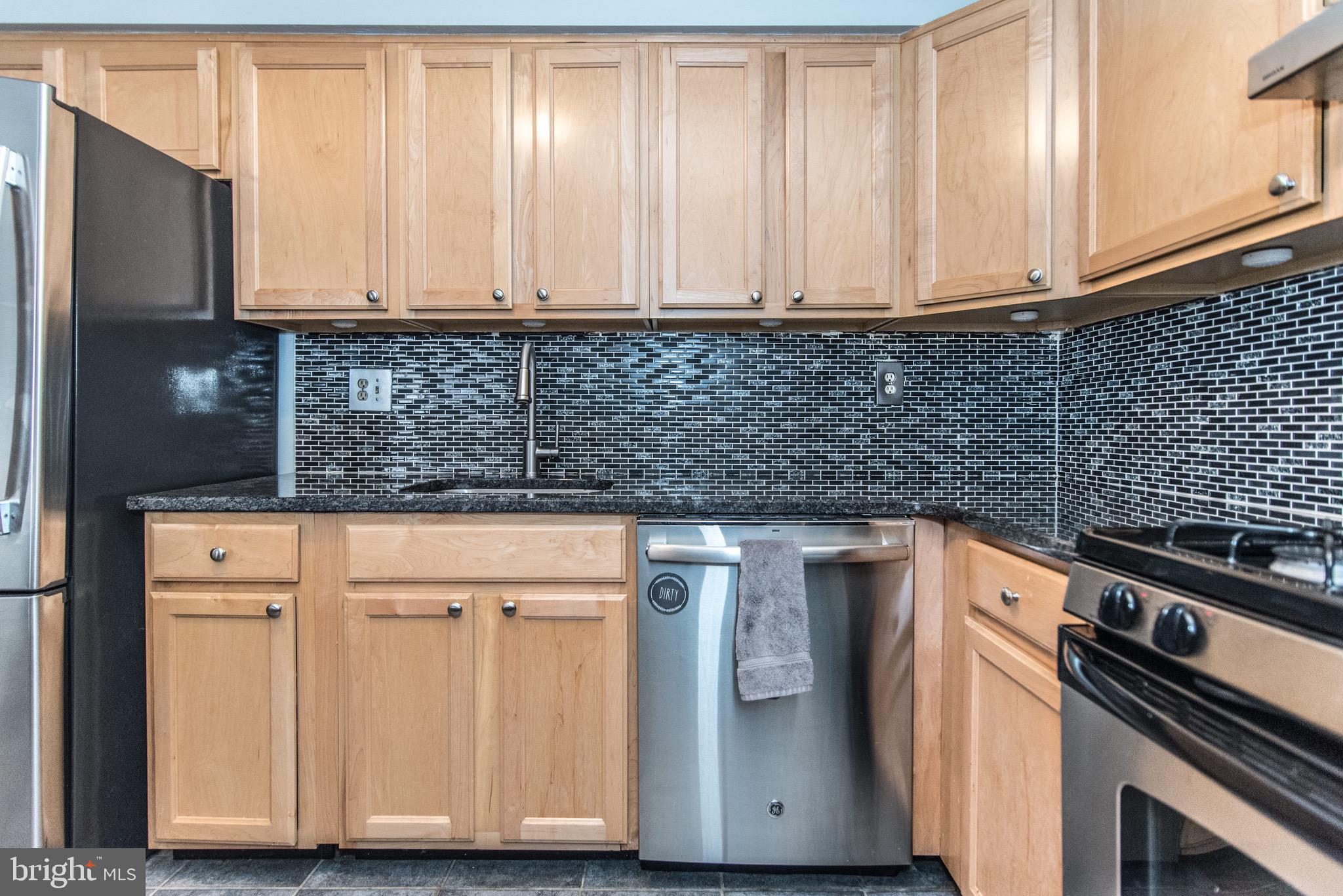 50301 Delaire Landing Road, Unit 301 Philadelphia, PA 19114 - Photo 11 of 31