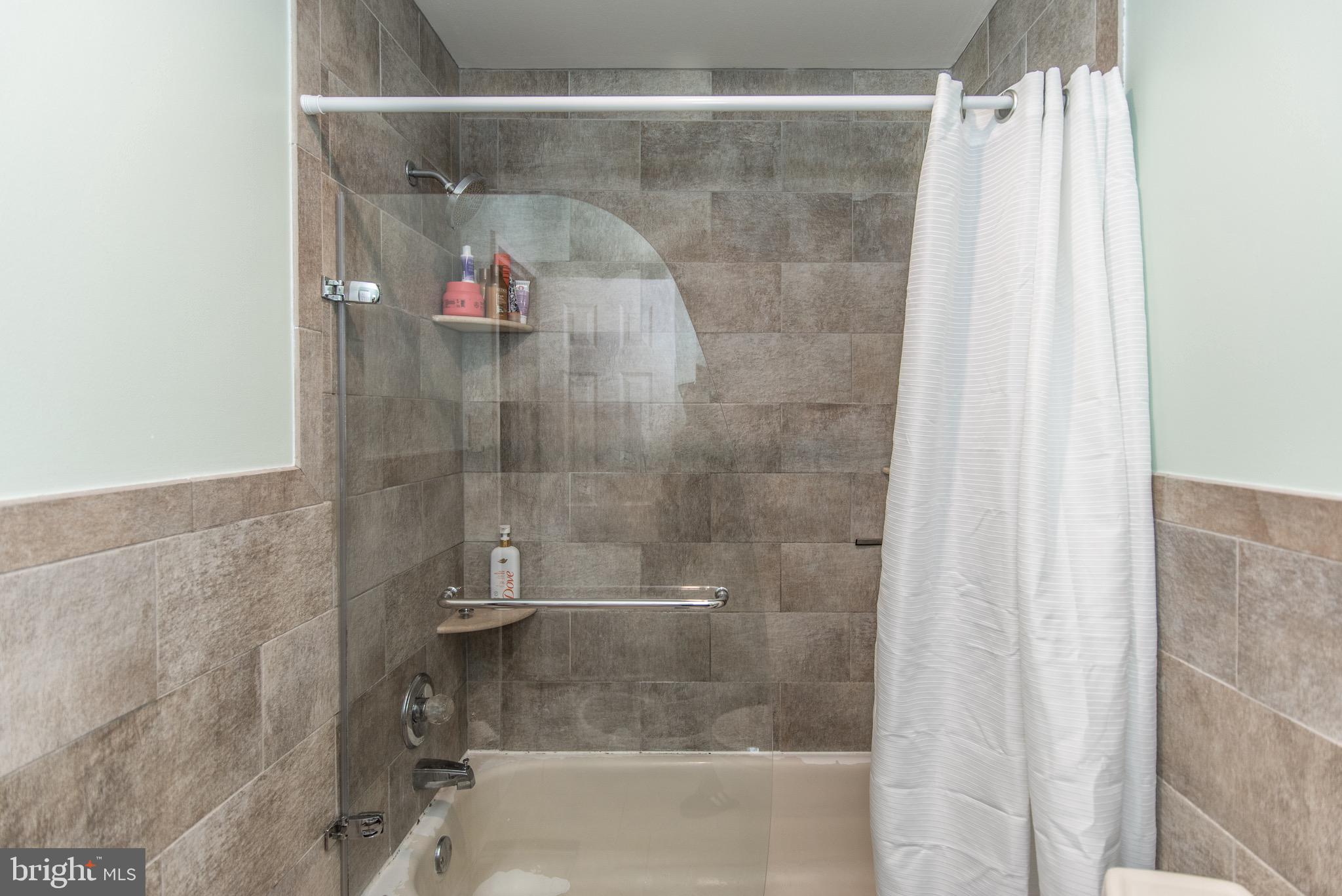 50301 Delaire Landing Road, Unit 301 Philadelphia, PA 19114 - Photo 16 of 31