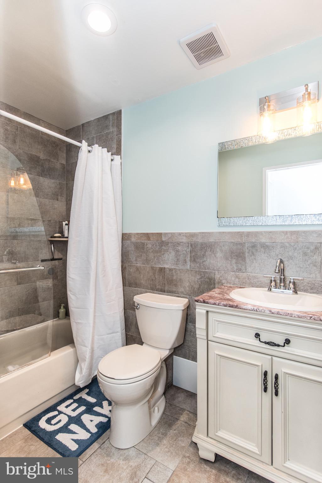 50301 Delaire Landing Road, Unit 301 Philadelphia, PA 19114 - Photo 17 of 31