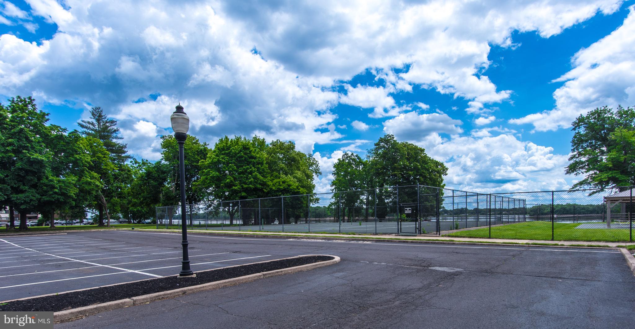 50301 Delaire Landing Road, Unit 301 Philadelphia, PA 19114 - Photo 23 of 31