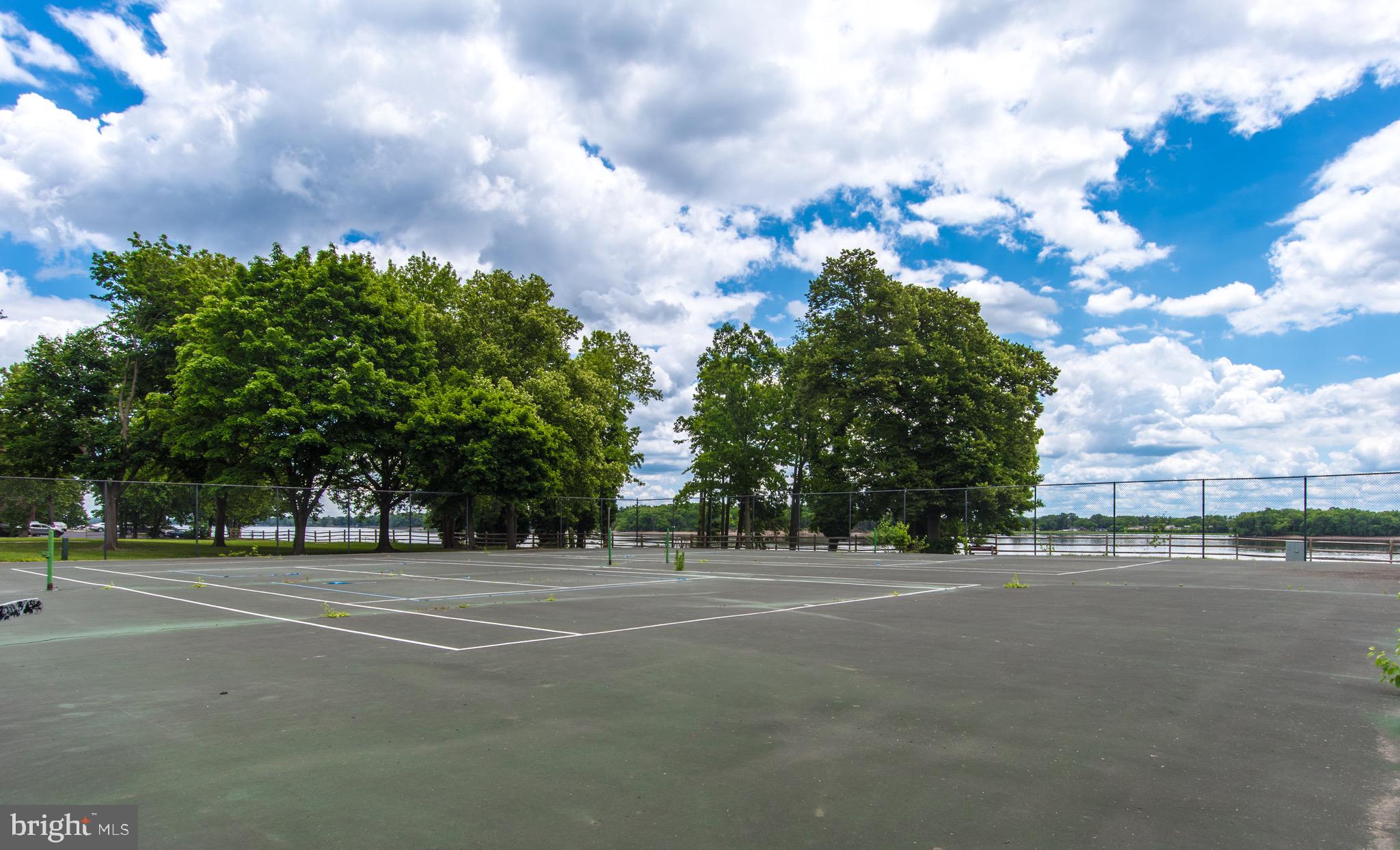 50301 Delaire Landing Road, Unit 301 Philadelphia, PA 19114 - Photo 24 of 31