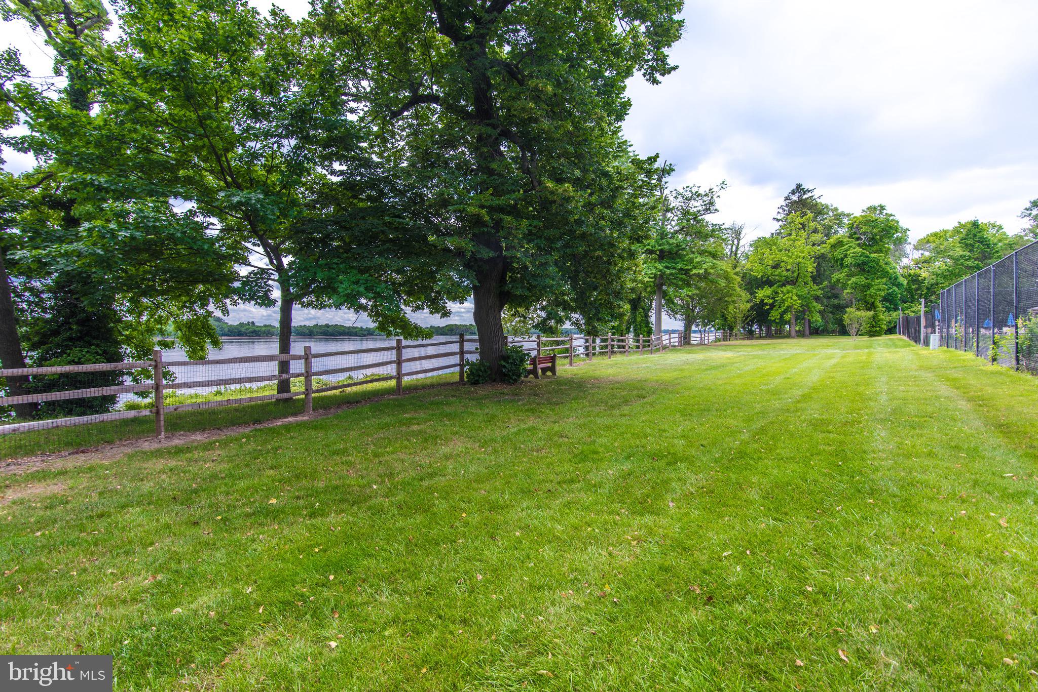 50301 Delaire Landing Road, Unit 301 Philadelphia, PA 19114 - Photo 26 of 31